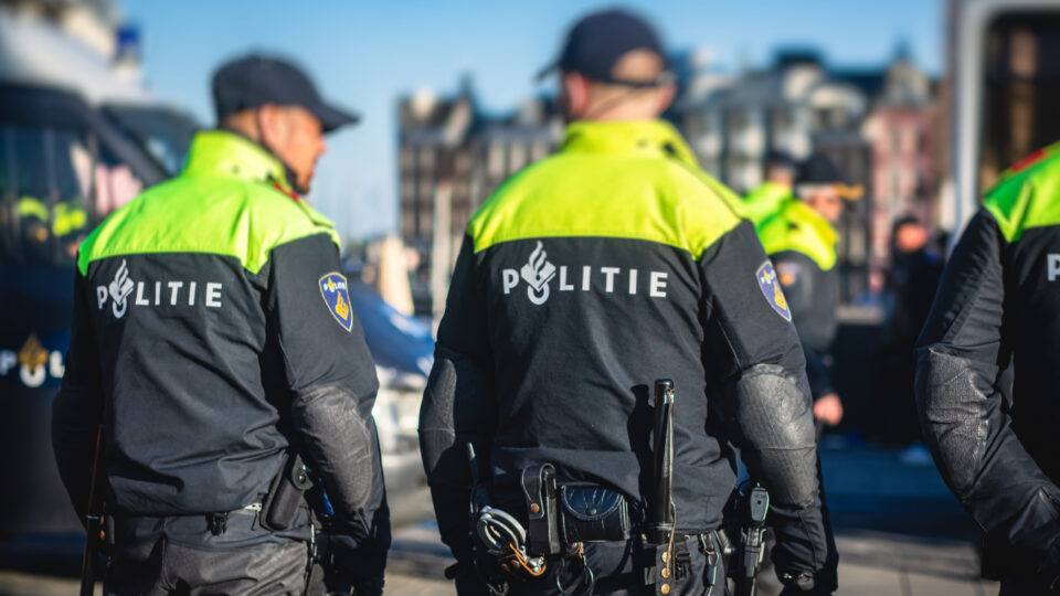 Dutch Law Enforcement Arrests Suspected Tornado Cash Developer in Amsterdam – Bitcoin News