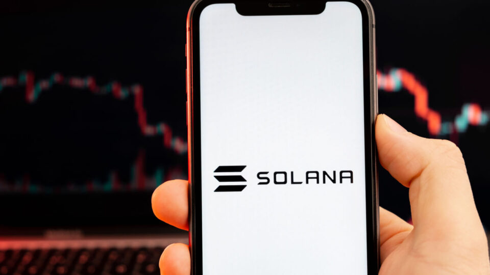 SOL Hits 1-Month Low on Saturday, as UNI Extends Recent Declines – Market Updates Bitcoin News