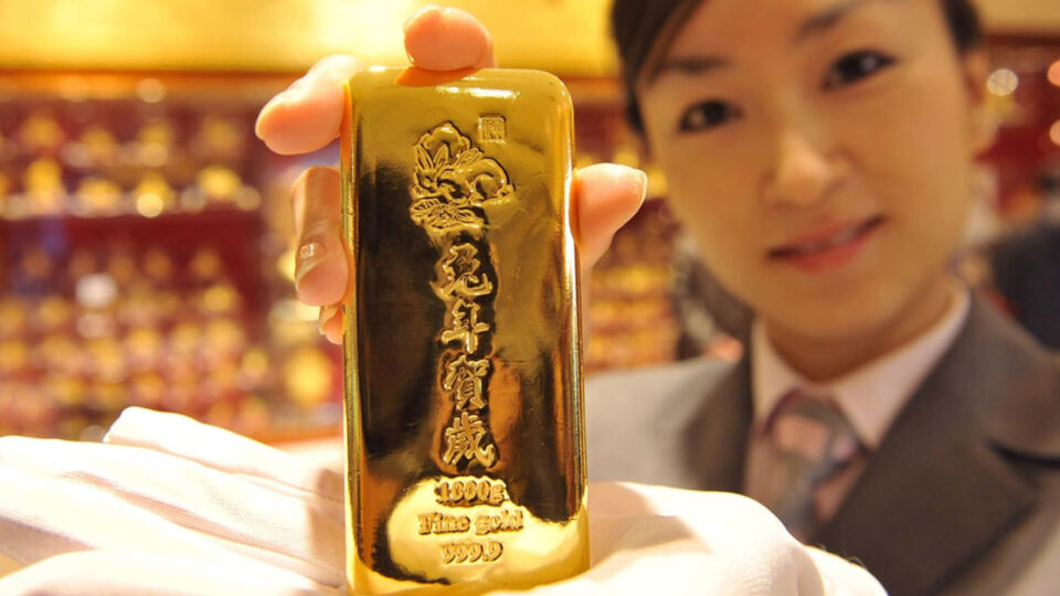 Central Bank Gold Demand Rose at the Fastest Pace in 55 Years, Analyst Says Silver Could Outperform Gold in 2023 – Bitcoin News