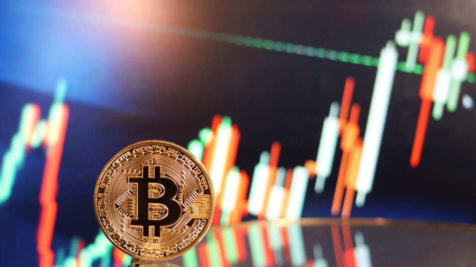 BTC Starts the Week Above $28,000, as Global Banking Crisis Worsens – Market Updates Bitcoin News